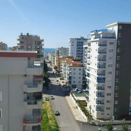 Апартаменты Familien Ferienwohnung Махмутлар
